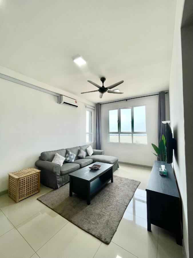 Kira Drawbridge With Pool Wifi Netflix Near Ktcc Mall Apartment *